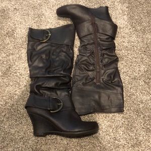 Wedge boots